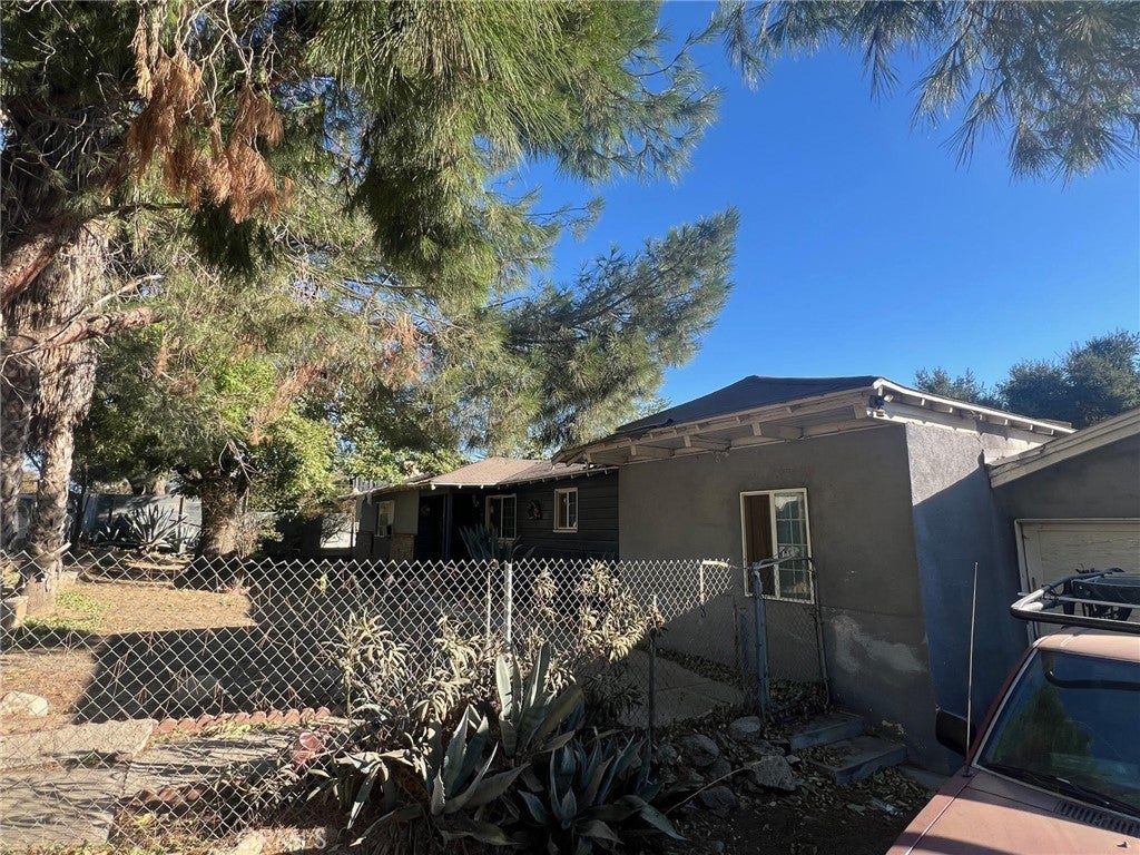 Photo of Listing #PW24229628