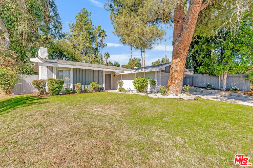 Photo of Listing #24461155