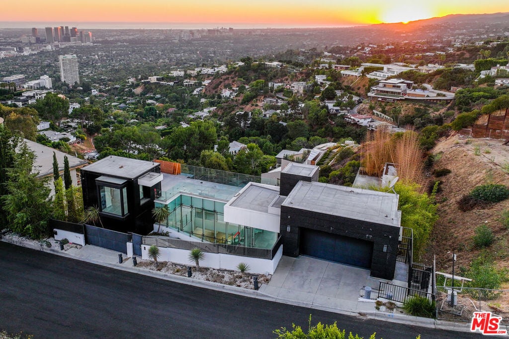 Photo of Listing #24461387