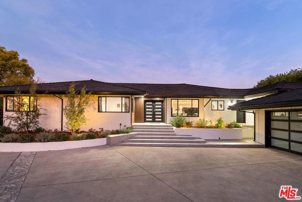 Photo of Listing #24460959