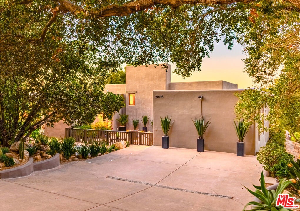 Photo of Listing #24460957