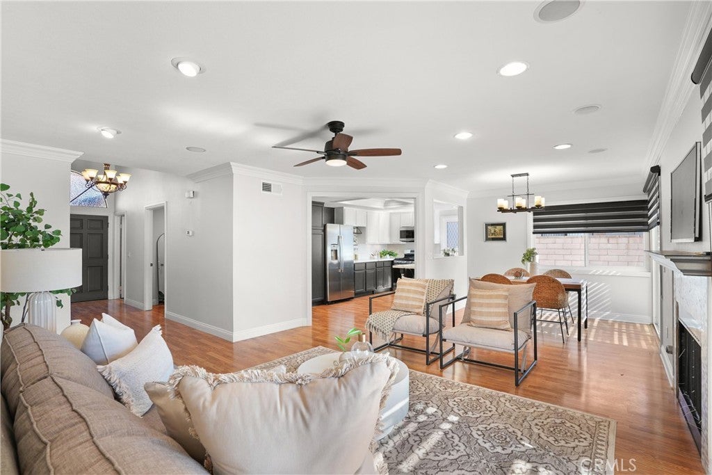 Photo of Listing #OC24230911