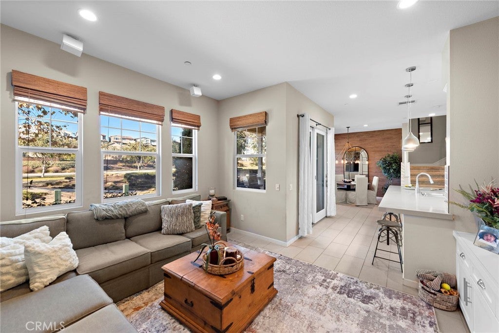 Photo of Listing #OC24231396