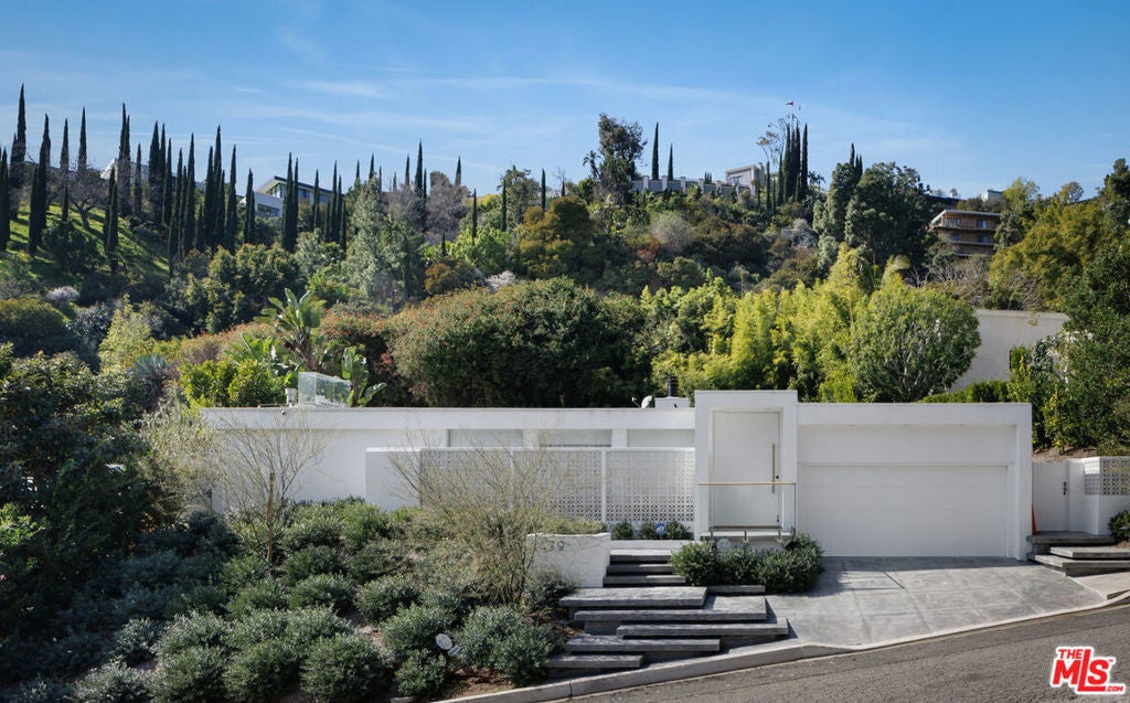 Photo of Listing #24457947