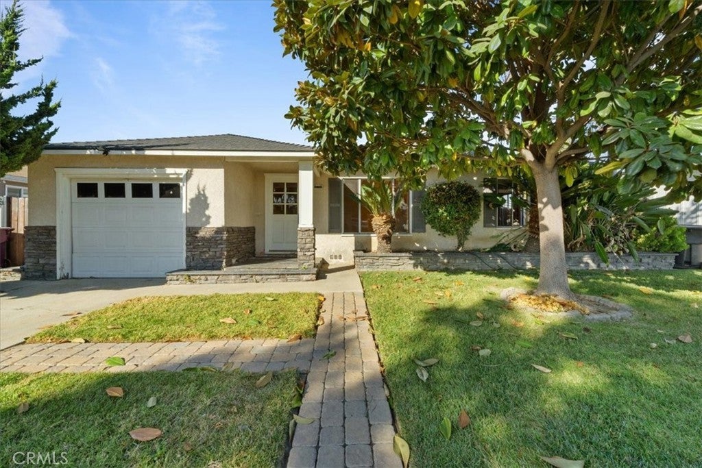 Photo of Listing #RS24231511