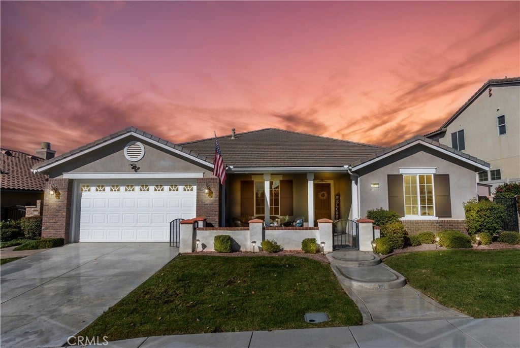 Photo of Listing #SW24233300