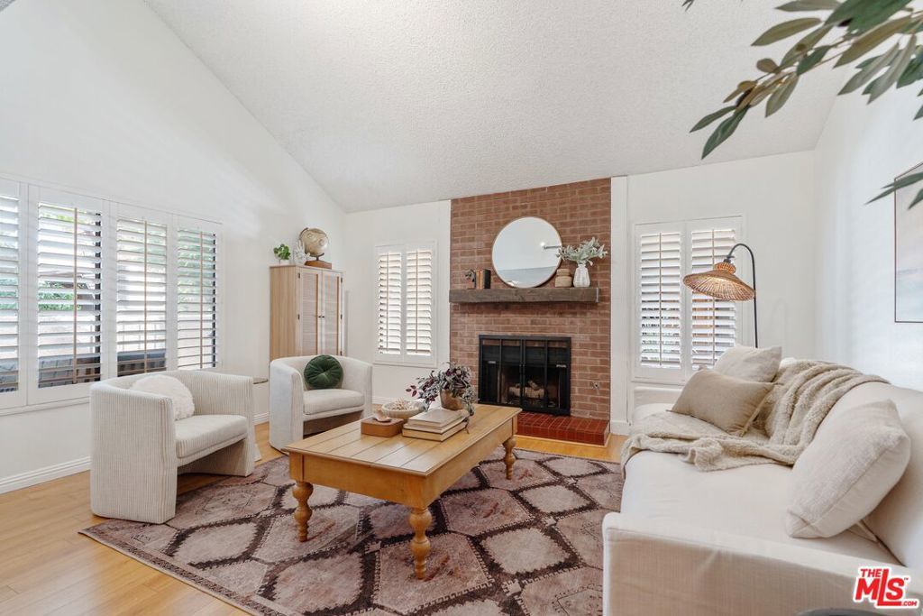 Photo of Listing #24462349