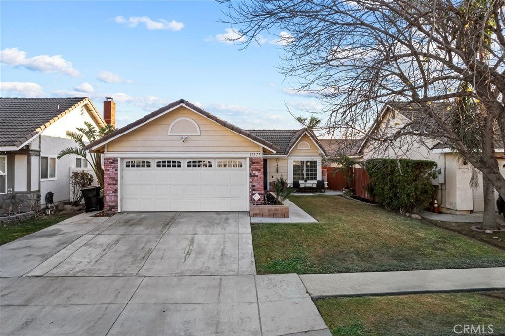 Photo of Listing #CV24233588