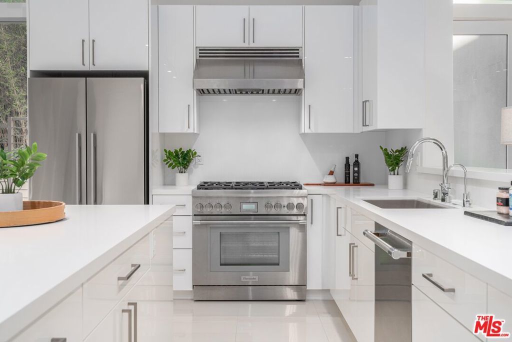 Photo of Listing #24406463