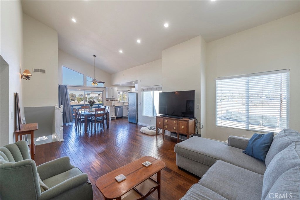 Photo of Listing #OC24230990