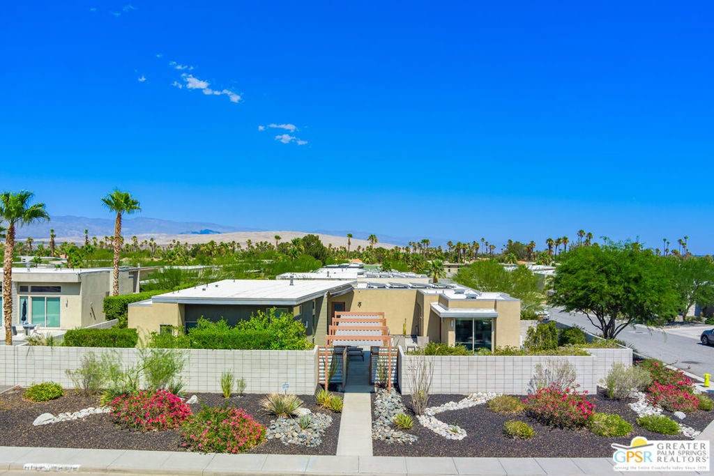3010 Avenida Caballeros, Palm Springs