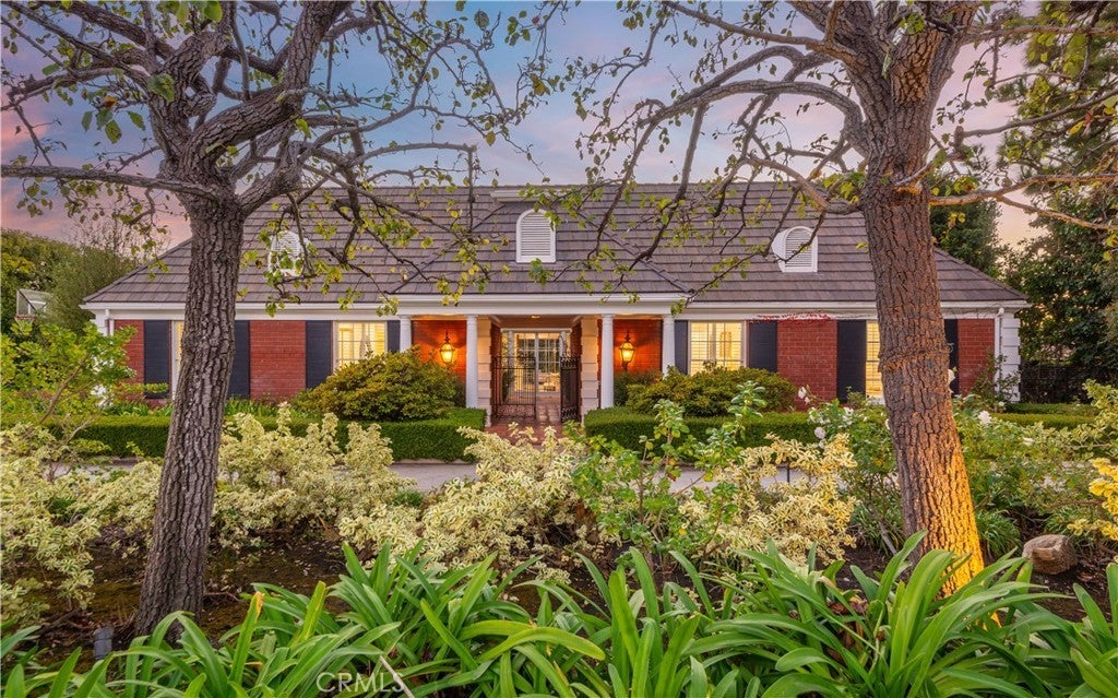 Photo of Listing #PV24235480