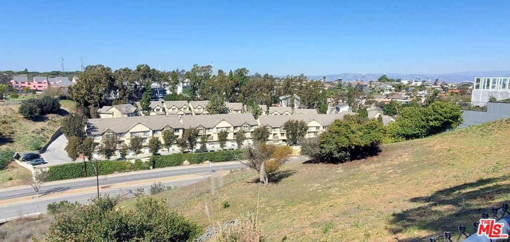 Photo of Listing #24464413