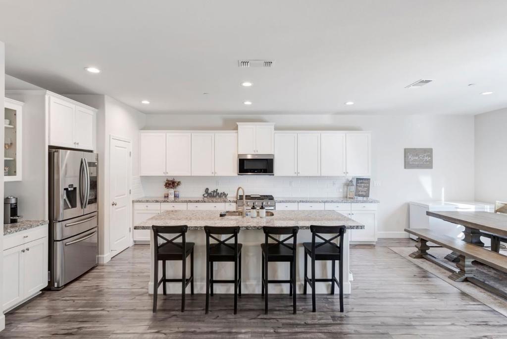 Photo of Listing #ML81986492