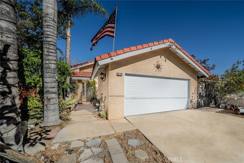 Photo of Listing #DW24237159