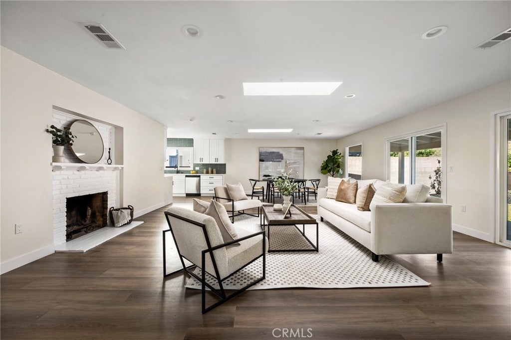 Photo of Listing #PW24233508