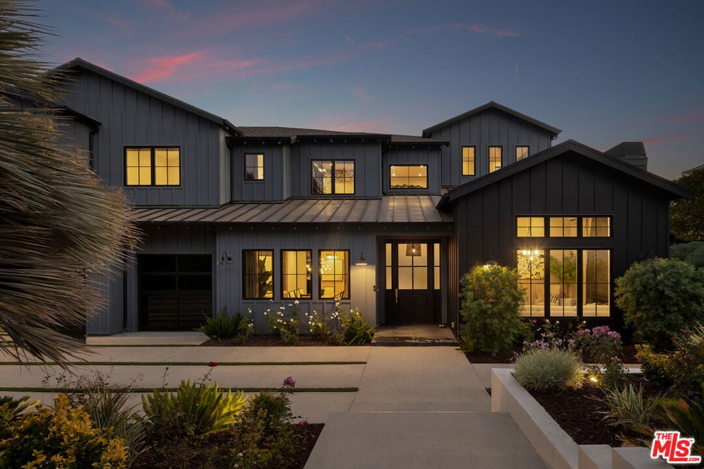 Photo of Listing #24465451