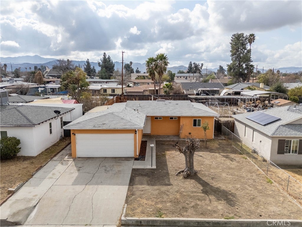 Photo of Listing #DW24237401