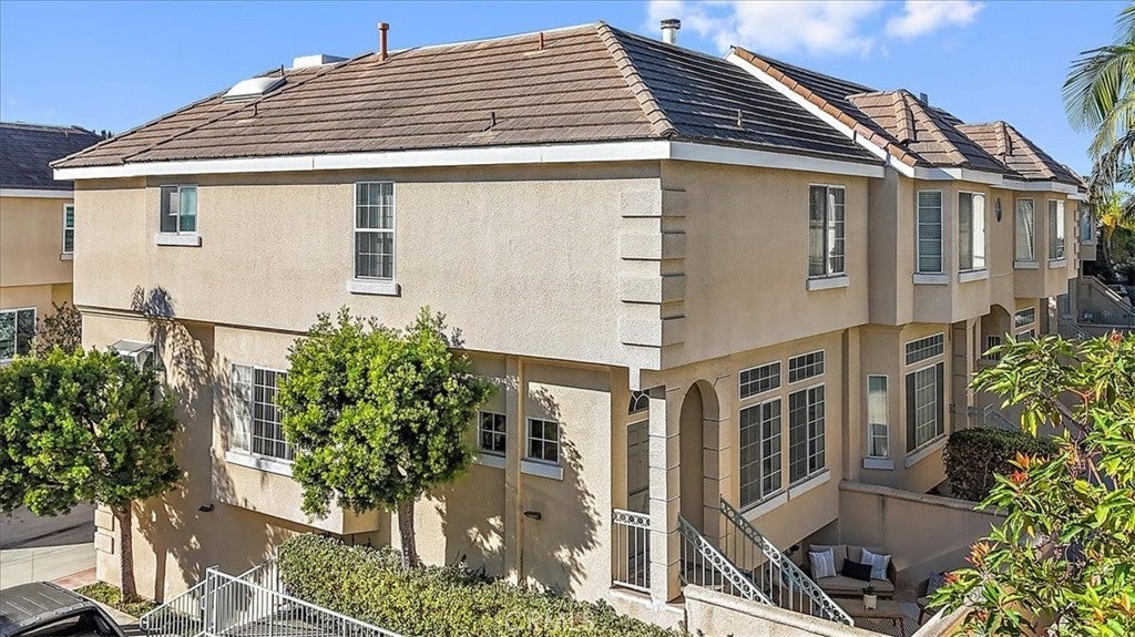 Photo of Listing #SB24238130