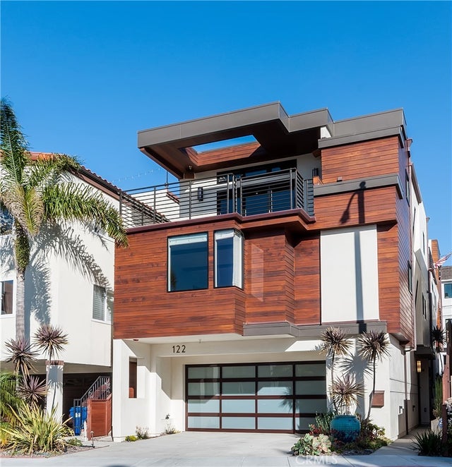 122 Manhattan Avenue, Hermosa Beach.