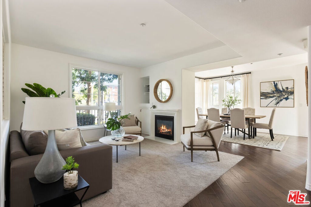 Photo of Listing #24466313