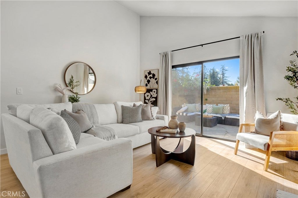 Photo of Listing #PW24234342