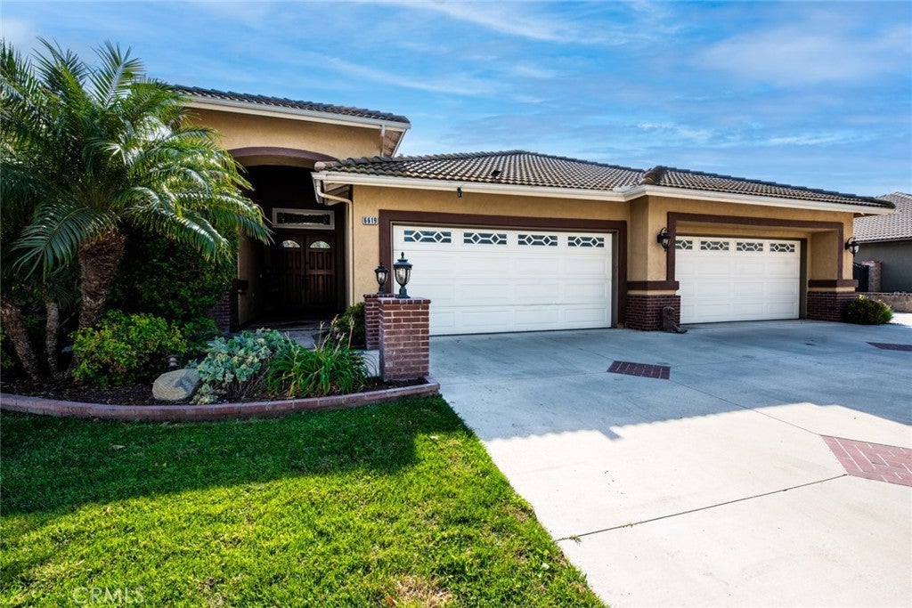 Photo of Listing #IV24237342