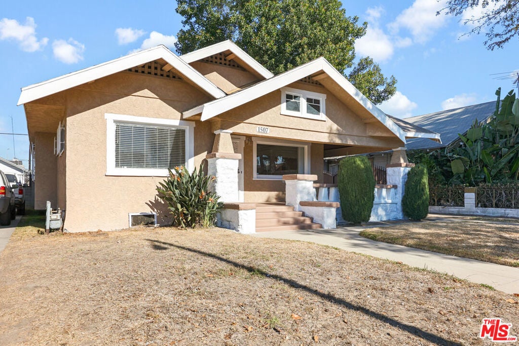 Photo of Listing #24465947