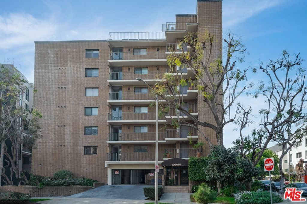 Photo of Listing #24467669