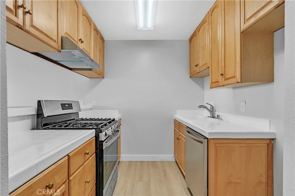 2411 Prospect Avenue 219