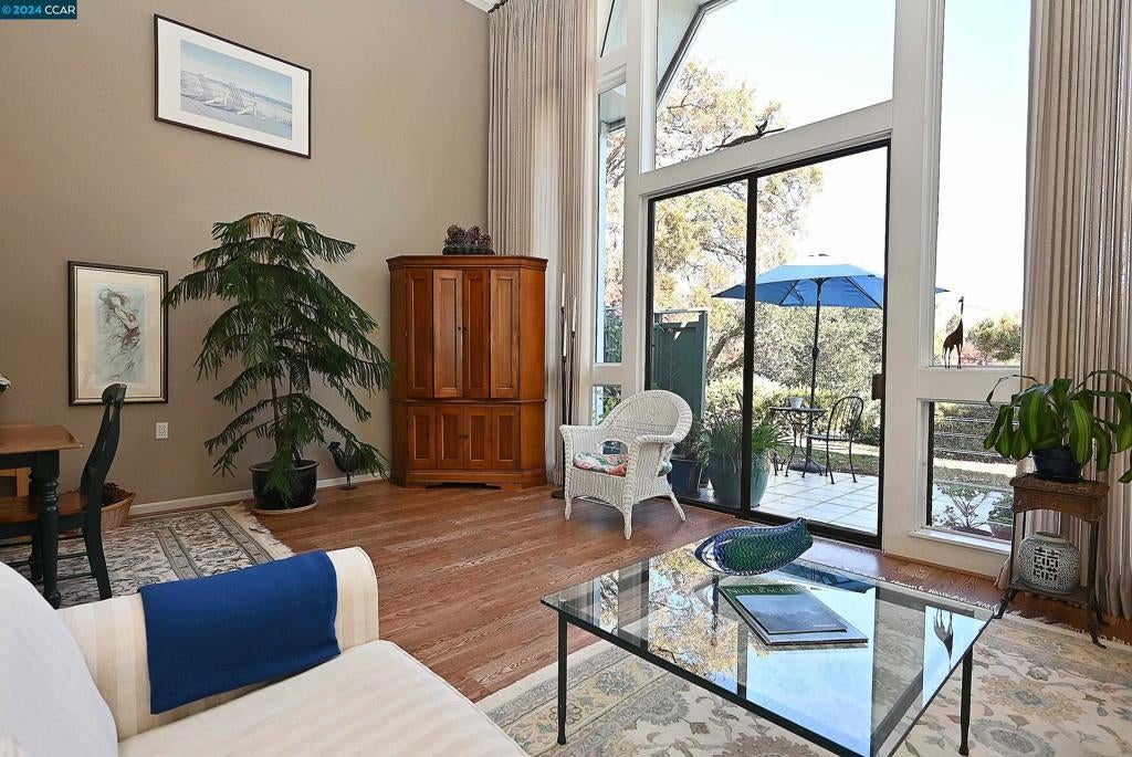 Photo of Listing #41079796