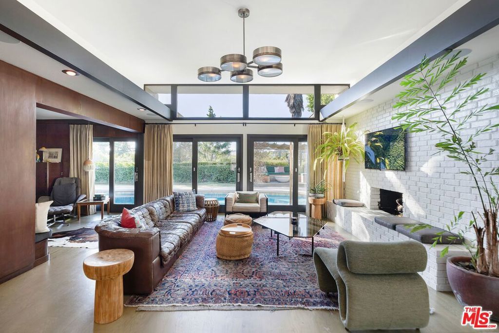 Photo of Listing #24467291