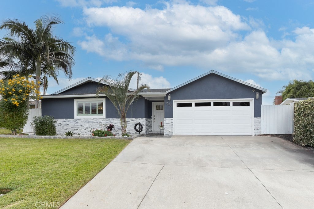 Photo of Listing #IV24242496