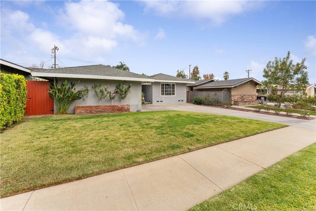 Photo of Listing #IV24241865