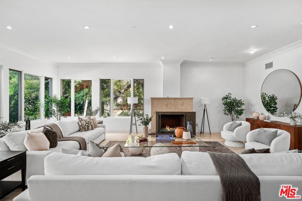 Photo of Listing #24466383