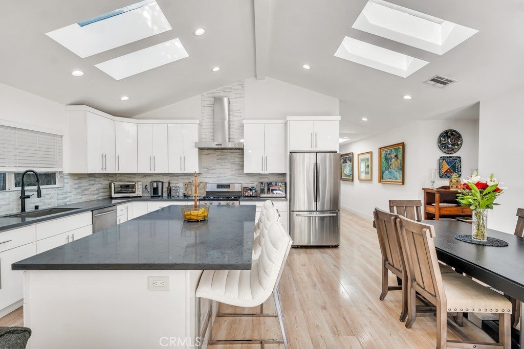 Photo of Listing #SR24243518