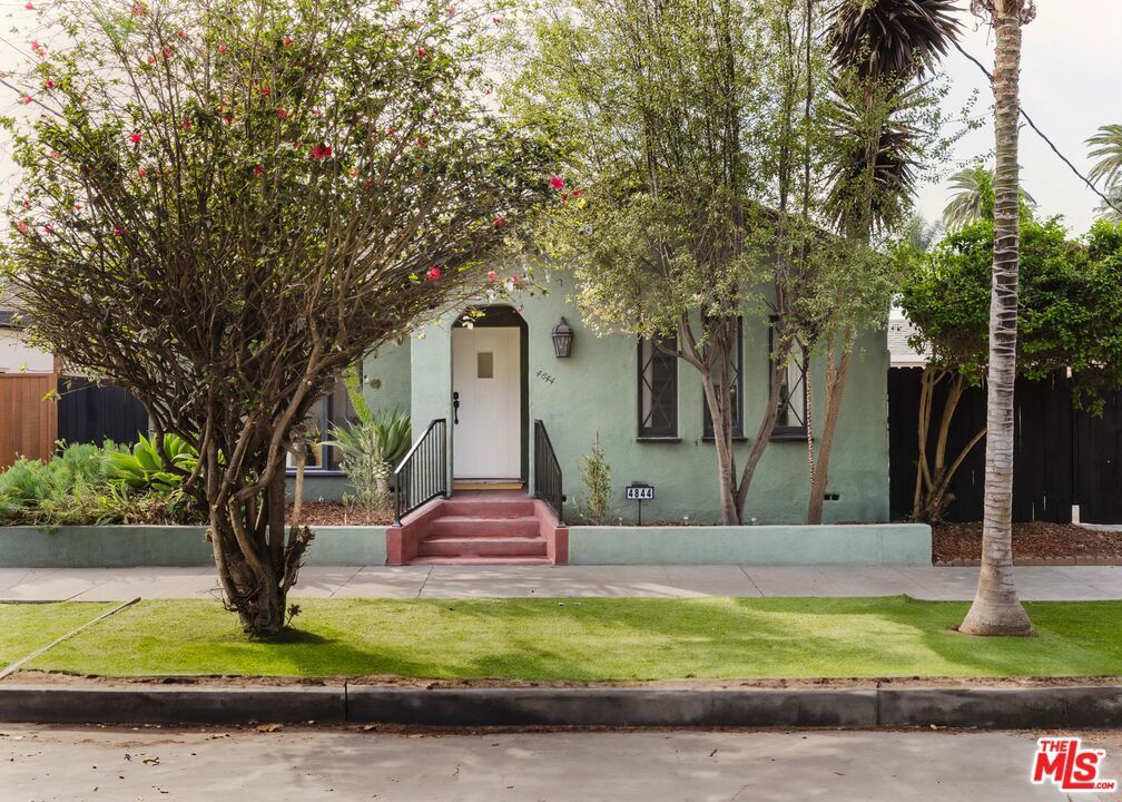 Photo of Listing #24468297