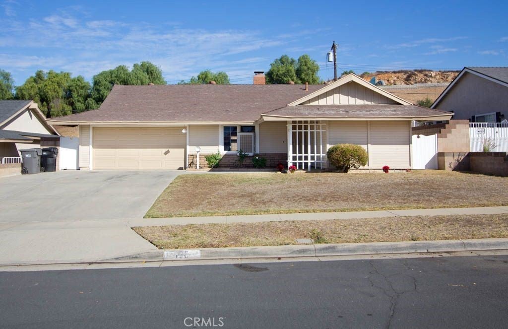 Photo of Listing #PW24243909