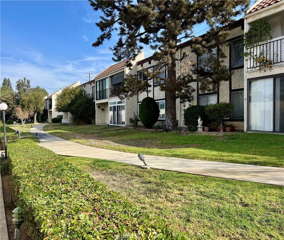 Photo of Listing #PW24242442