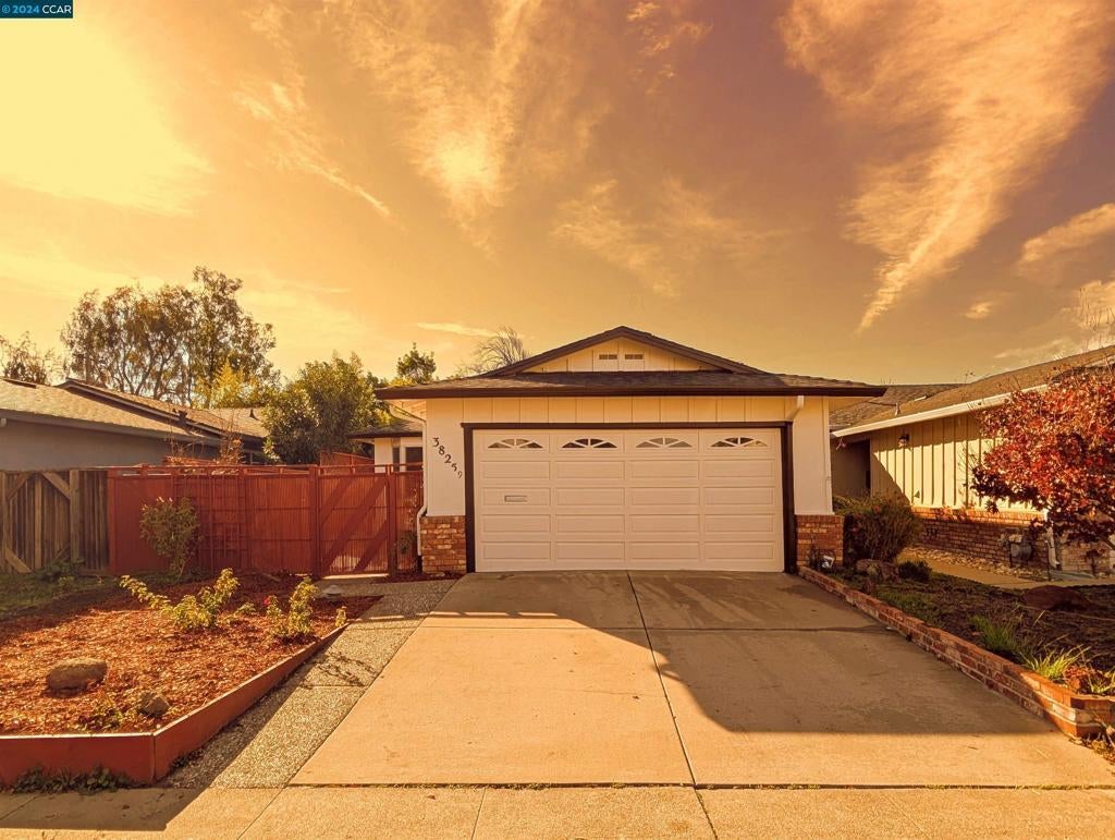 Photo of Listing #41080065