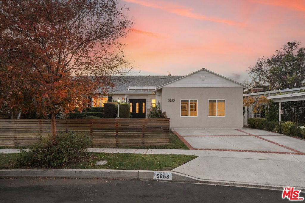 Photo of Listing #24469209