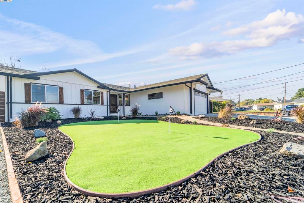 Photo of Listing #41080126