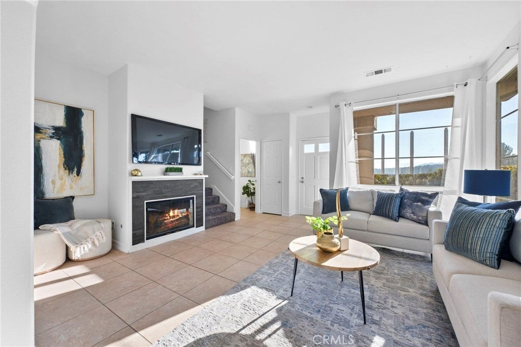 Photo of Listing #OC24235423