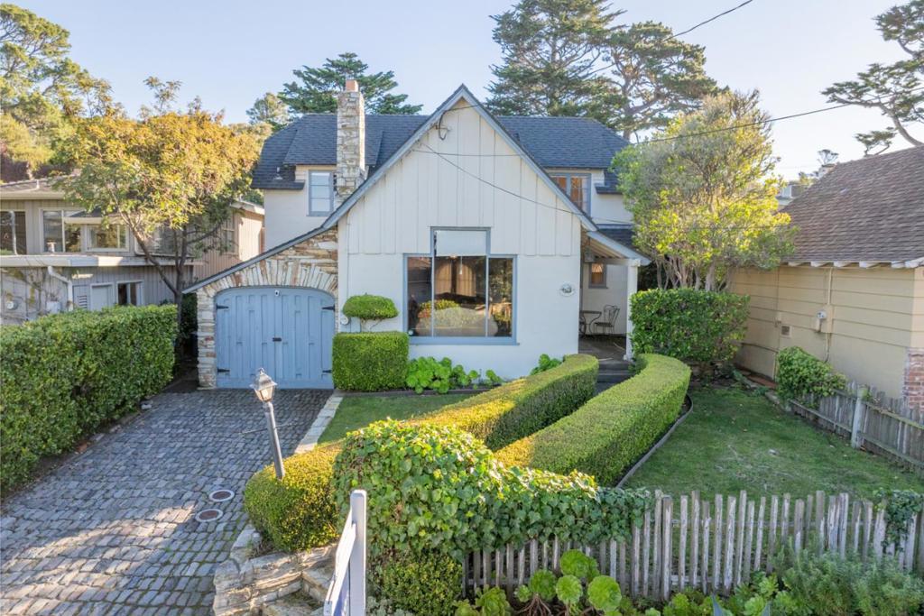 Photo of Listing #ML81987970