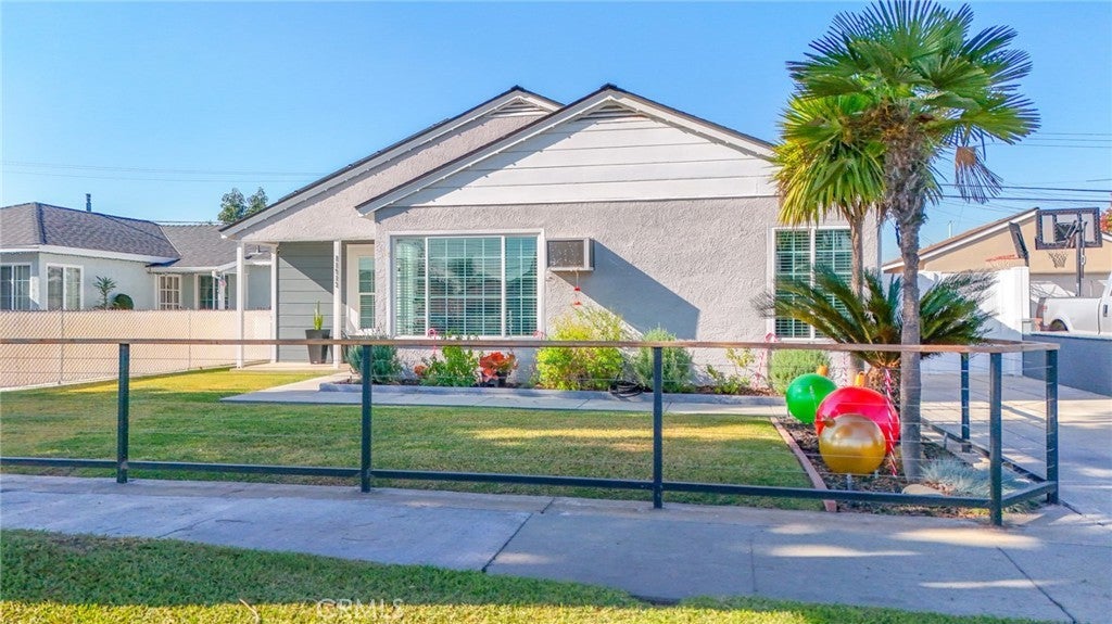 Photo of Listing #CV24245689