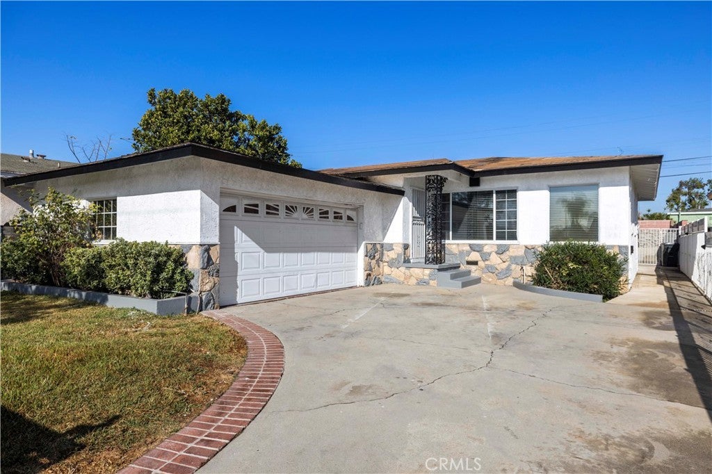 Photo of Listing #SR24238044