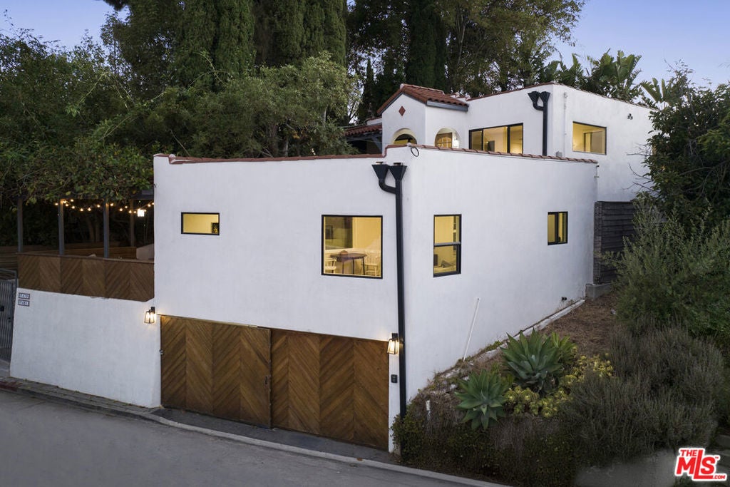 Photo of Listing #24470289