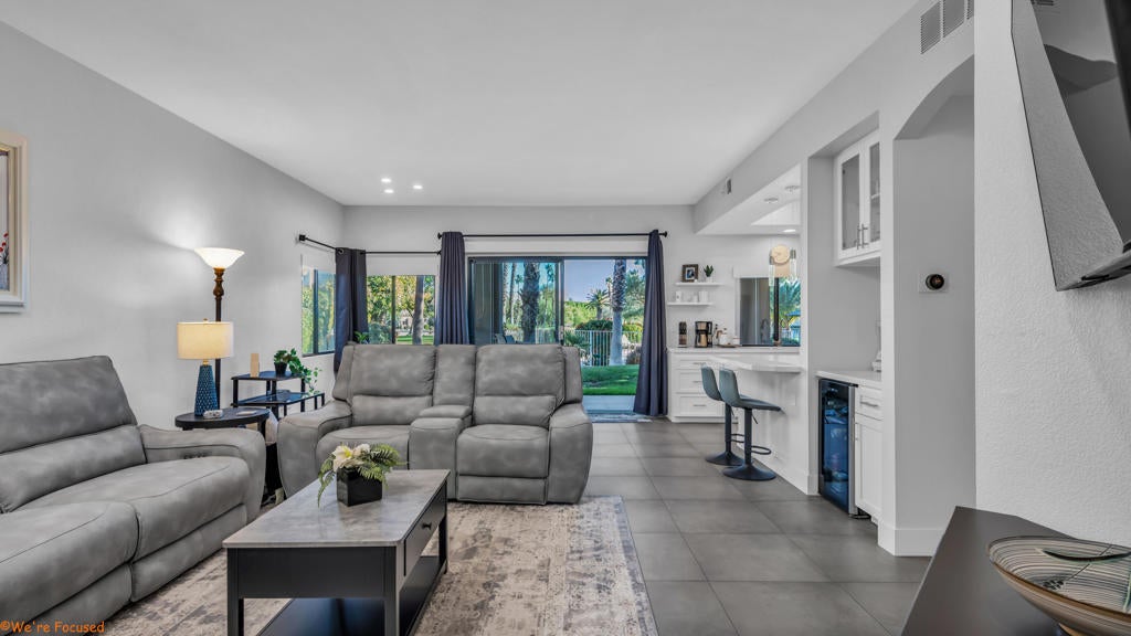 Photo of Listing #219121048DA