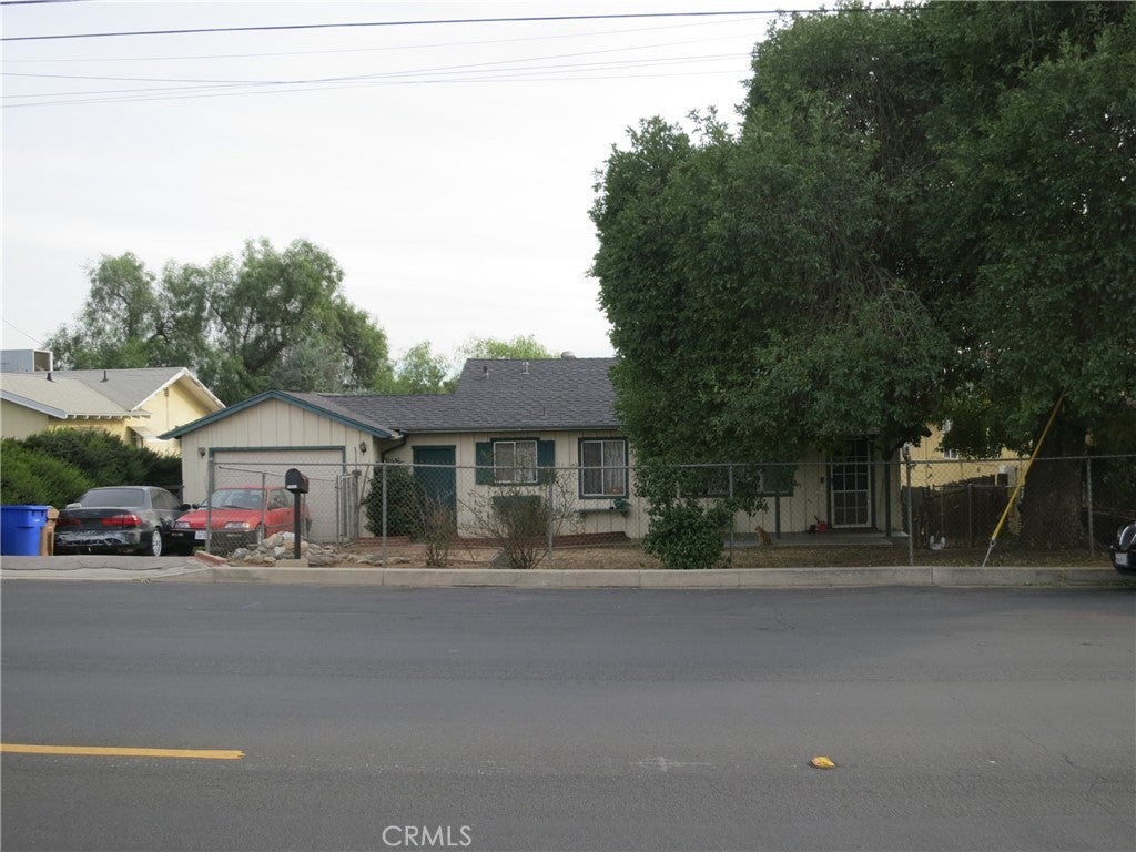 Photo of Listing #IV24247122