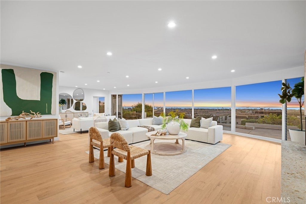 Photo of Listing #NP24247975